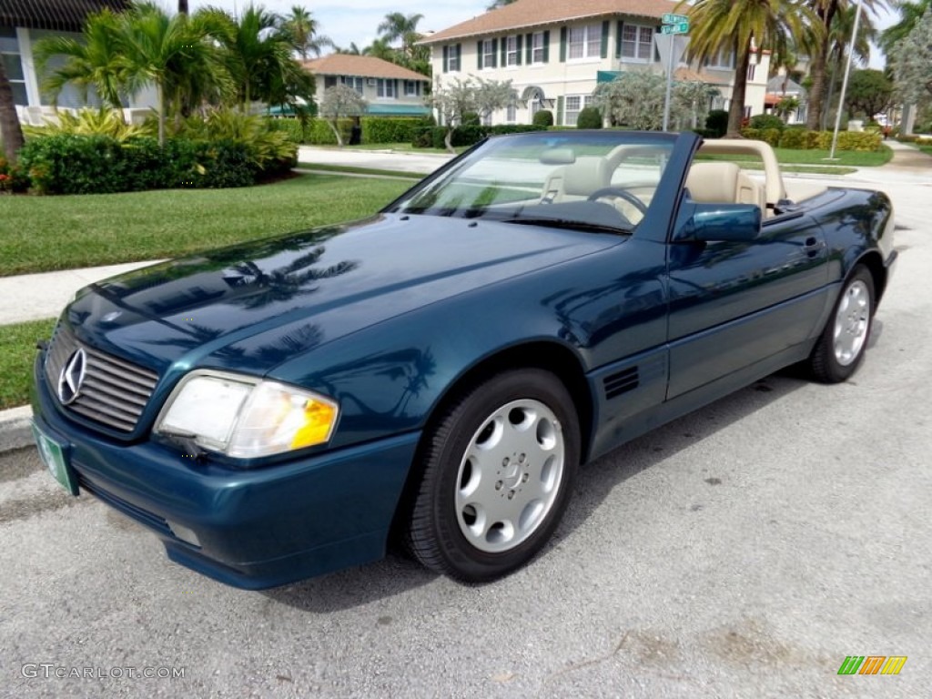 Brilliant Emerald Green Metallic 1995 Mercedes-Benz SL 320 Roadster Exterior Photo #90288967