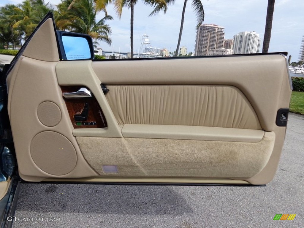 1995 Mercedes-Benz SL 320 Roadster Parchment Beige Door Panel Photo #90289636