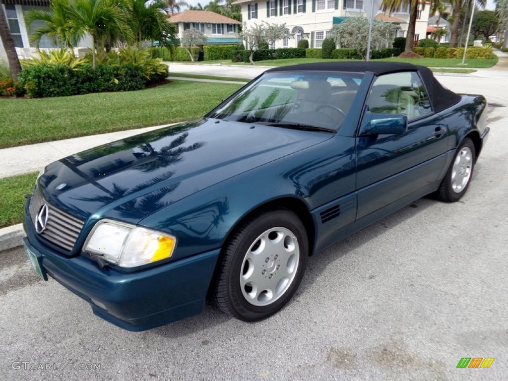 1995 SL 320 Roadster - Brilliant Emerald Green Metallic / Parchment Beige photo #44