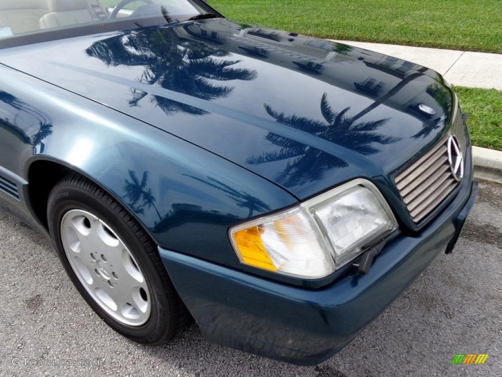 1995 SL 320 Roadster - Brilliant Emerald Green Metallic / Parchment Beige photo #47