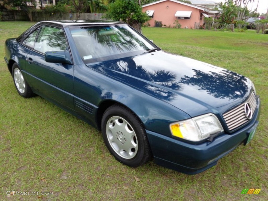 Brilliant Emerald Green Metallic 1995 Mercedes-Benz SL 320 Roadster Exterior Photo #90290119