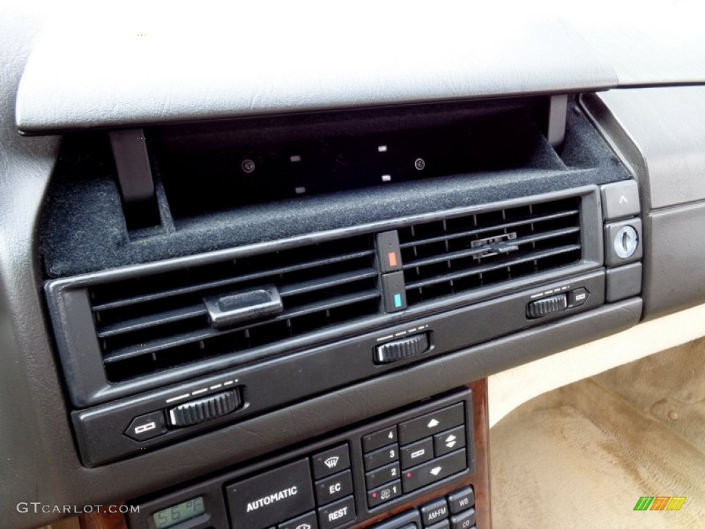 1995 Mercedes-Benz SL 320 Roadster Controls Photo #90290794