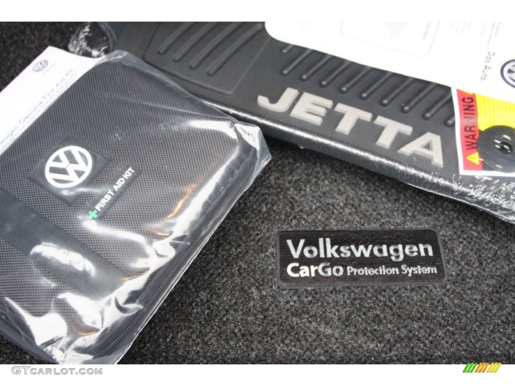 2014 Jetta SE Sedan - Black / Cornsilk Beige photo #27
