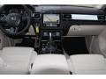 Pure White - Touareg V6 Sport 4Motion Photo No. 33