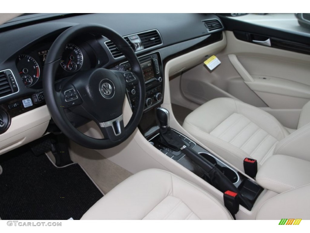 Cornsilk Beige Interior 2014 Volkswagen Passat TDI SEL Premium Photo #90293623