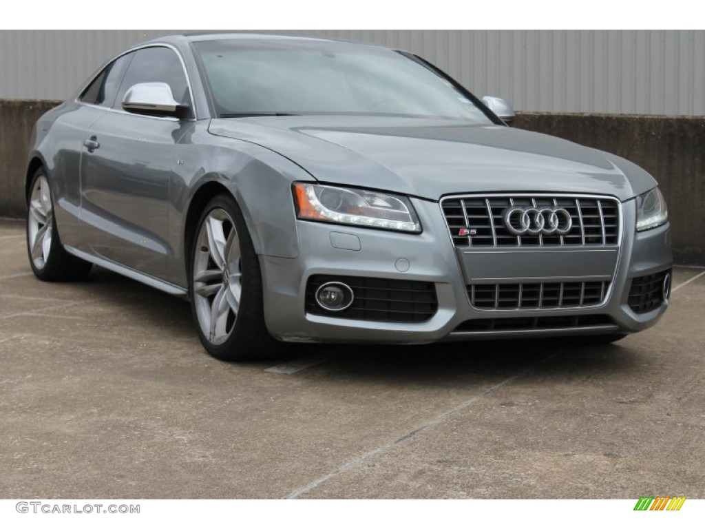 2008 S5 4.2 quattro - Quartz Grey Metallic / Magma Red photo #1