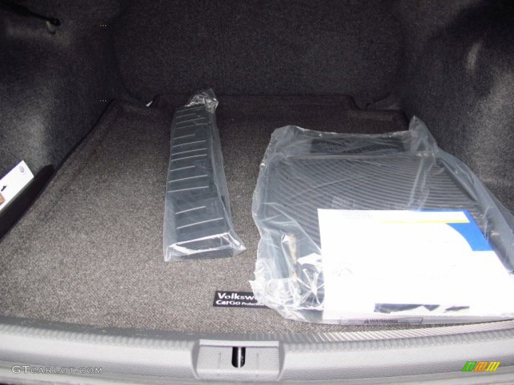 2014 Volkswagen Passat 1.8T SE Trunk Photo #90295225