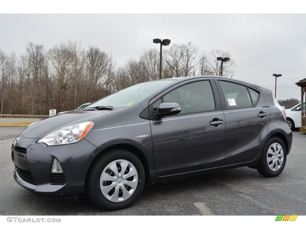 Magnetic Gray Metallic 2014 Toyota Prius c Hybrid One Exterior Photo #90299499