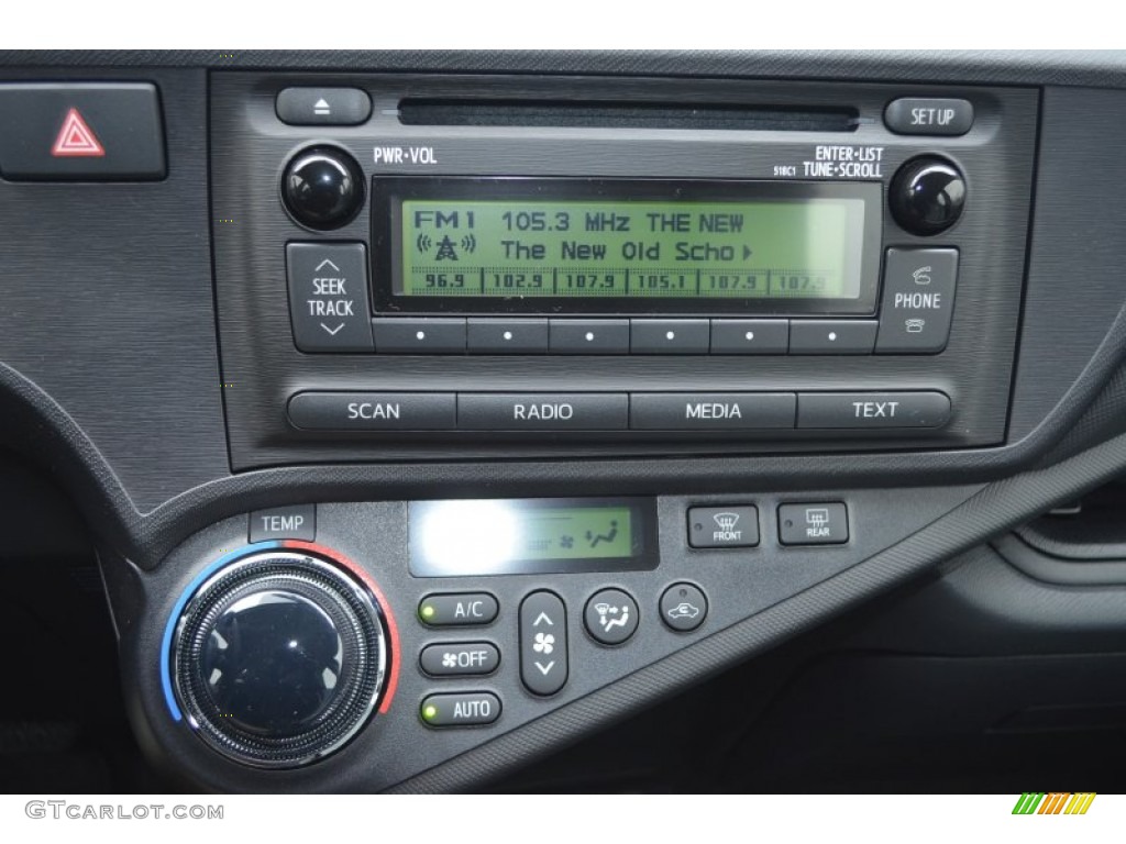 2014 Toyota Prius c Hybrid One Controls Photo #90299685