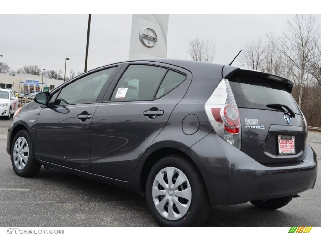 2014 Prius c Hybrid One - Magnetic Gray Metallic / Gray photo #20
