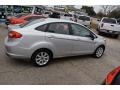 Ingot Silver Metallic - Fiesta SE Sedan Photo No. 4