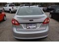 Ingot Silver Metallic - Fiesta SE Sedan Photo No. 6