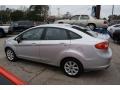 Ingot Silver Metallic - Fiesta SE Sedan Photo No. 9
