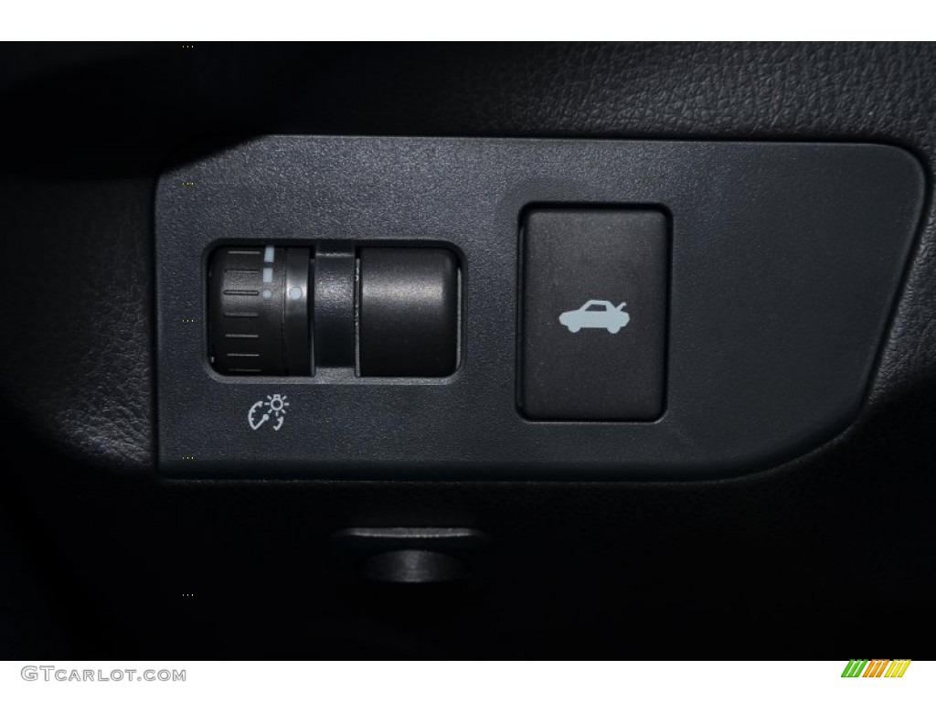 2014 Scion FR-S Standard FR-S Model Controls Photo #90301497