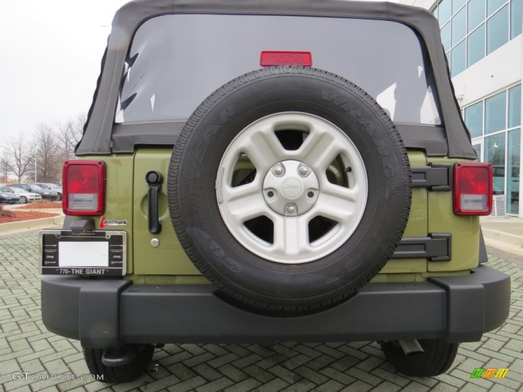 2013 Wrangler Sport 4x4 - Commando Green / Black photo #4