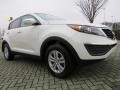 Clear White - Sportage LX Photo No. 7