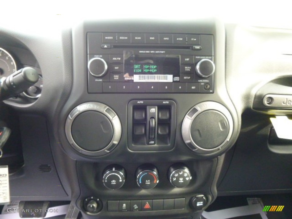 2014 Wrangler Unlimited Sport S 4x4 - Amp
