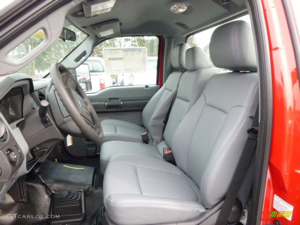 2014 Ford F550 Super Duty XL Regular Cab 4x4 Chassis Front Seat Photo #90308379