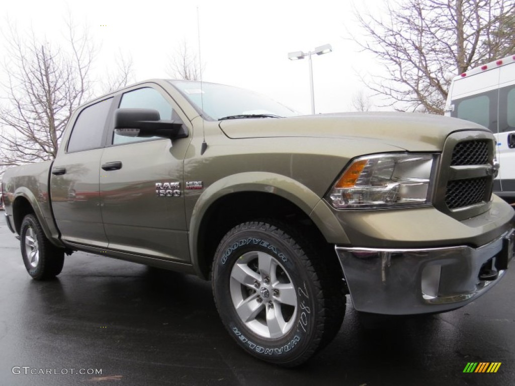 2014 1500 Mossy Oak Edition Crew Cab 4x4 - Prairie Pearl Coat / Canyon Brown/Light Frost Beige photo #4