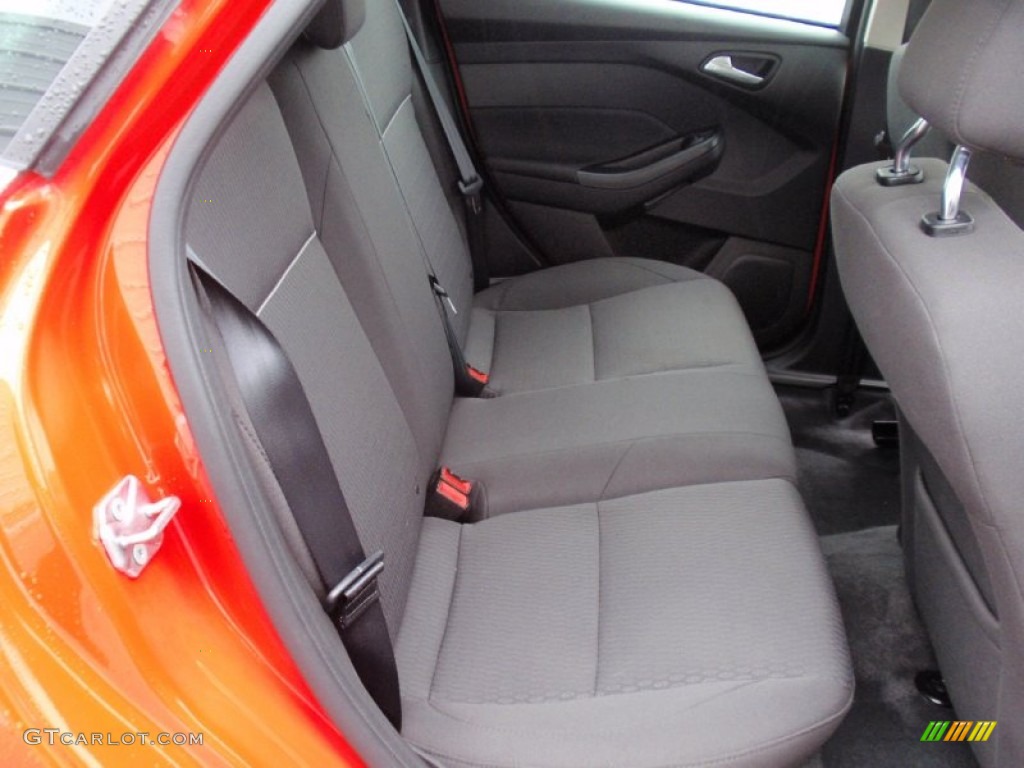 2012 Focus SEL 5-Door - Race Red / Charcoal Black photo #25