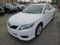 Super White - Camry SE Photo No. 3