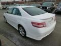 Super White - Camry SE Photo No. 4