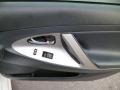 Super White - Camry SE Photo No. 11