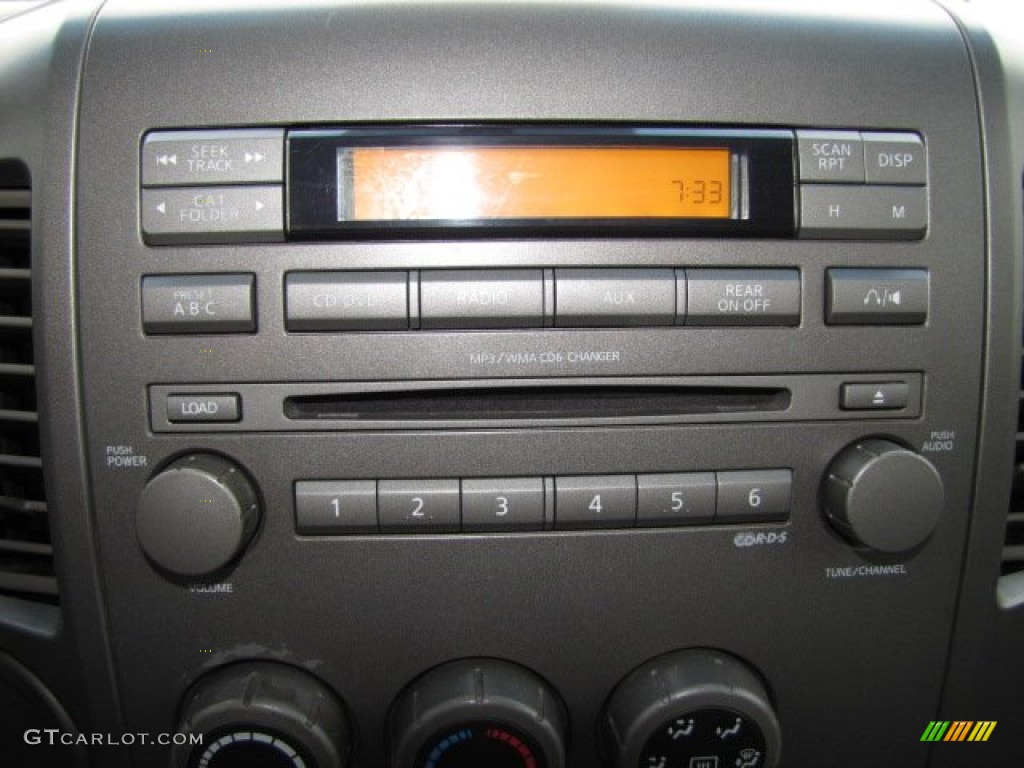 2006 Titan SE Crew Cab - Red Alert / Steel Gray photo #20