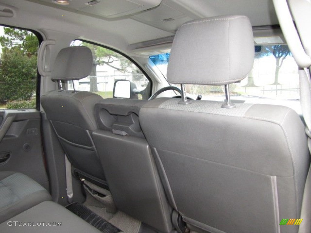 2006 Titan SE Crew Cab - Red Alert / Steel Gray photo #27