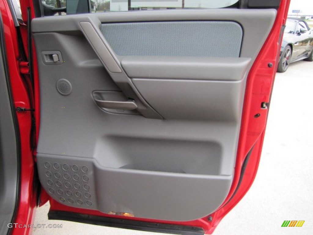 2006 Titan SE Crew Cab - Red Alert / Steel Gray photo #47