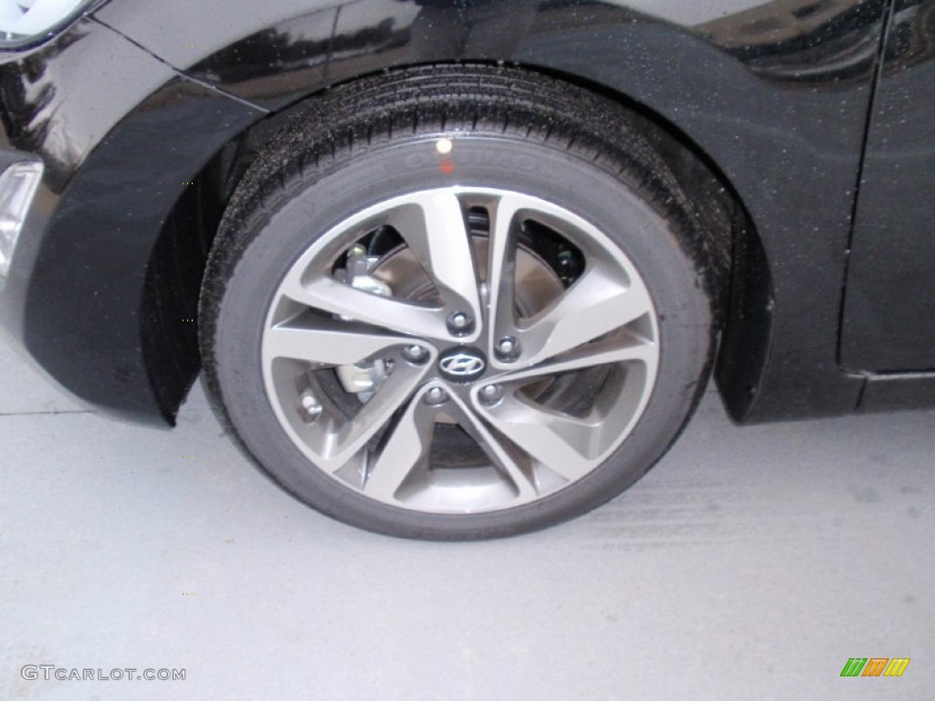 2014 Hyundai Elantra Limited Sedan Wheel Photo #90315855