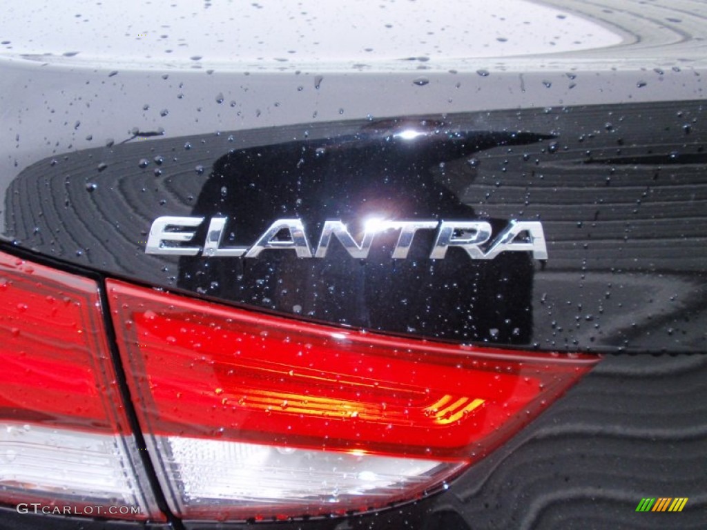 2014 Elantra Limited Sedan - Black / Black photo #14