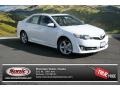 2014 Super White Toyota Camry SE  photo #1