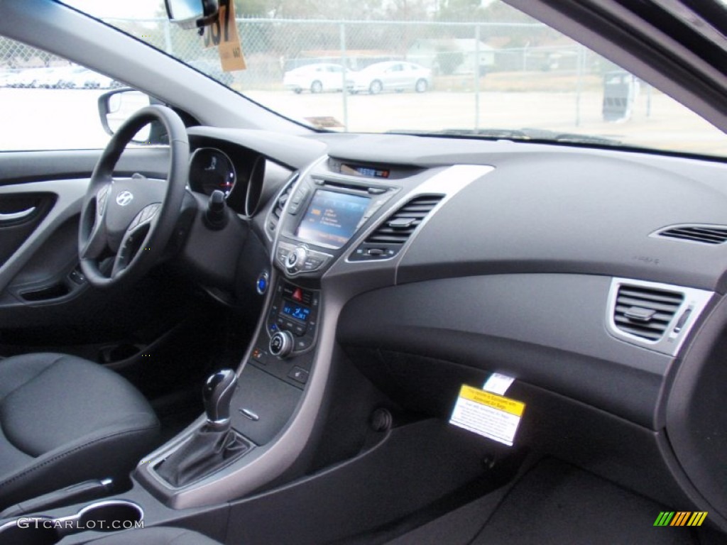 2014 Elantra Limited Sedan - Black / Black photo #18