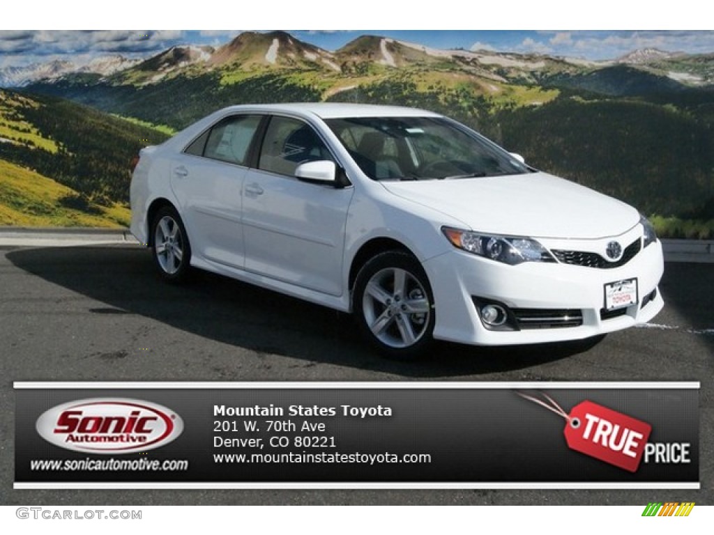 2014 Camry SE - Super White / Black/Ash photo #1