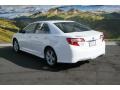 2014 Super White Toyota Camry SE  photo #3