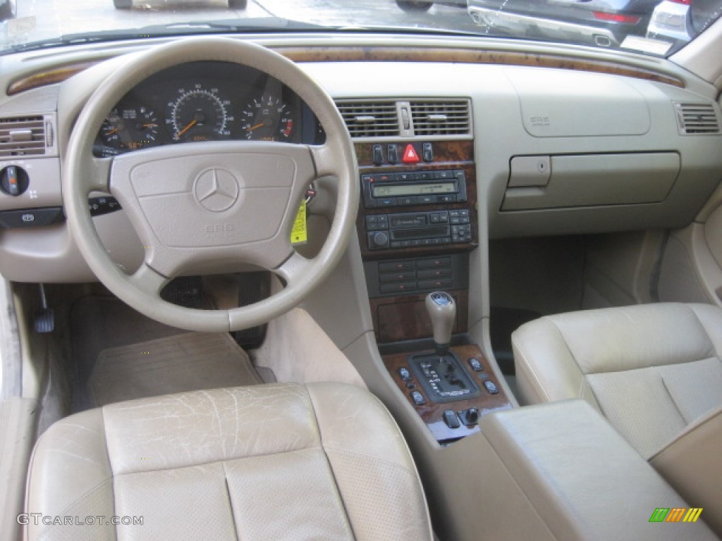 1998 Mercedes-Benz C 280 Dashboard Photos