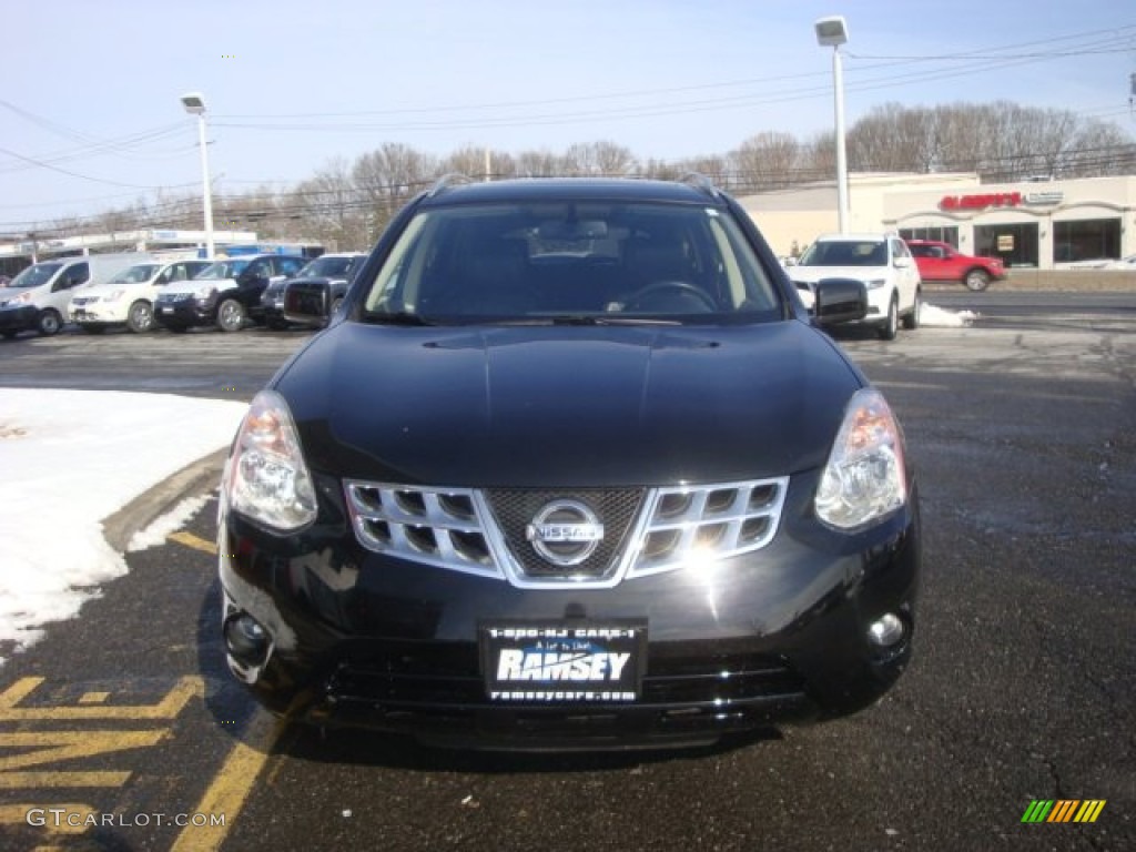 2011 Rogue SL AWD - Wicked Black / Black photo #2