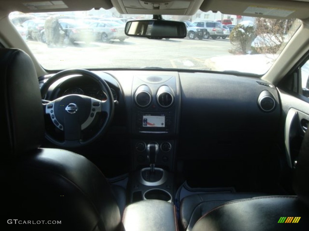 2011 Rogue SL AWD - Wicked Black / Black photo #18