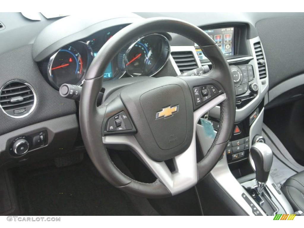 2013 Chevrolet Cruze LT/RS Steering Wheel Photos