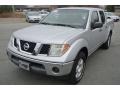 2006 Radiant Silver Nissan Frontier SE Crew Cab  photo #2