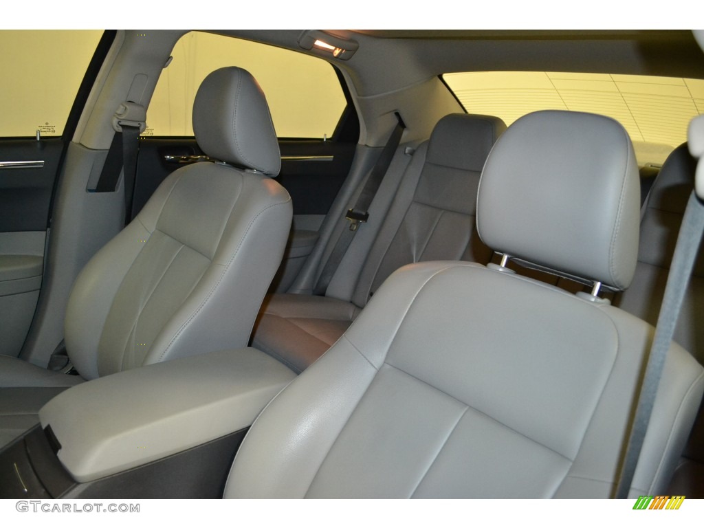 2006 300 Touring - Midnight Blue Pearlcoat / Dark Slate Gray/Light Graystone photo #14