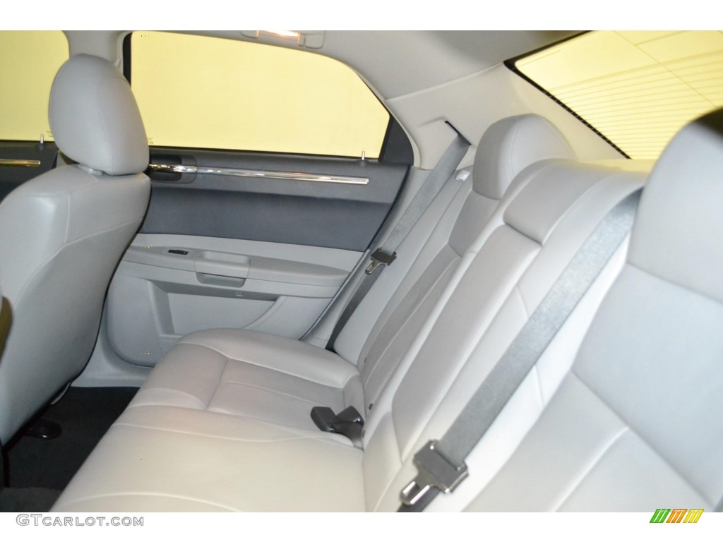 2006 300 Touring - Midnight Blue Pearlcoat / Dark Slate Gray/Light Graystone photo #18