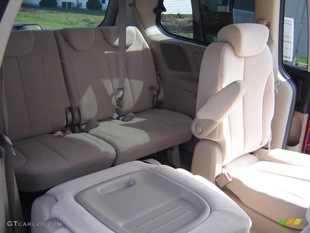 2008 Entourage GLS - Cranberry Red / Beige photo #12