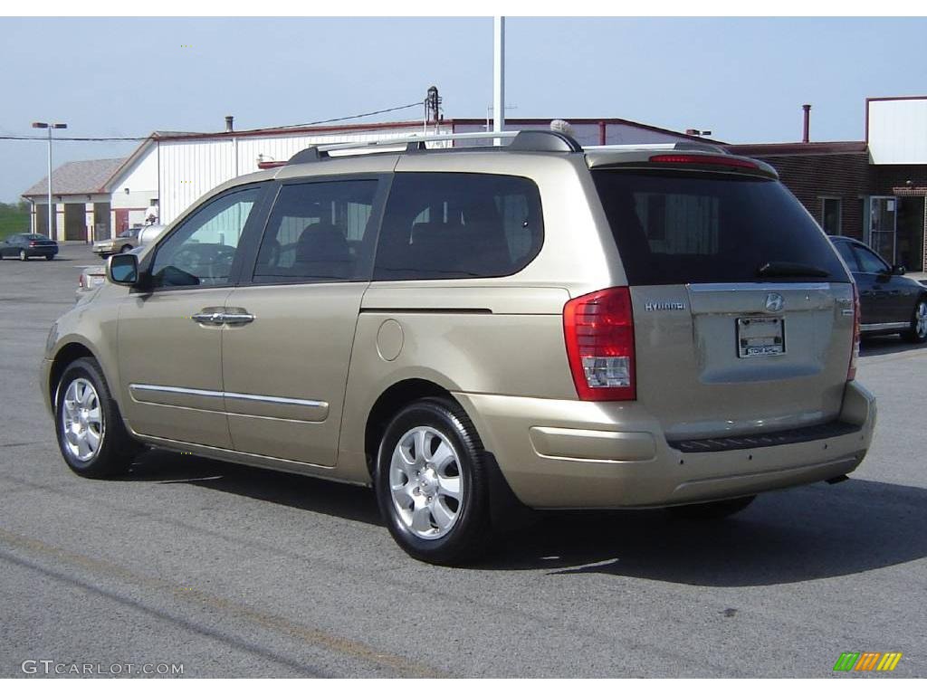 2008 Sonora Gold Hyundai Entourage Limited 9020884 Photo 3 GTCarLot