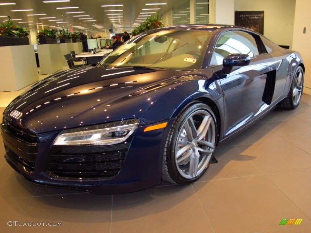 2014 Audi R8 Coupe V8 Exterior Photos