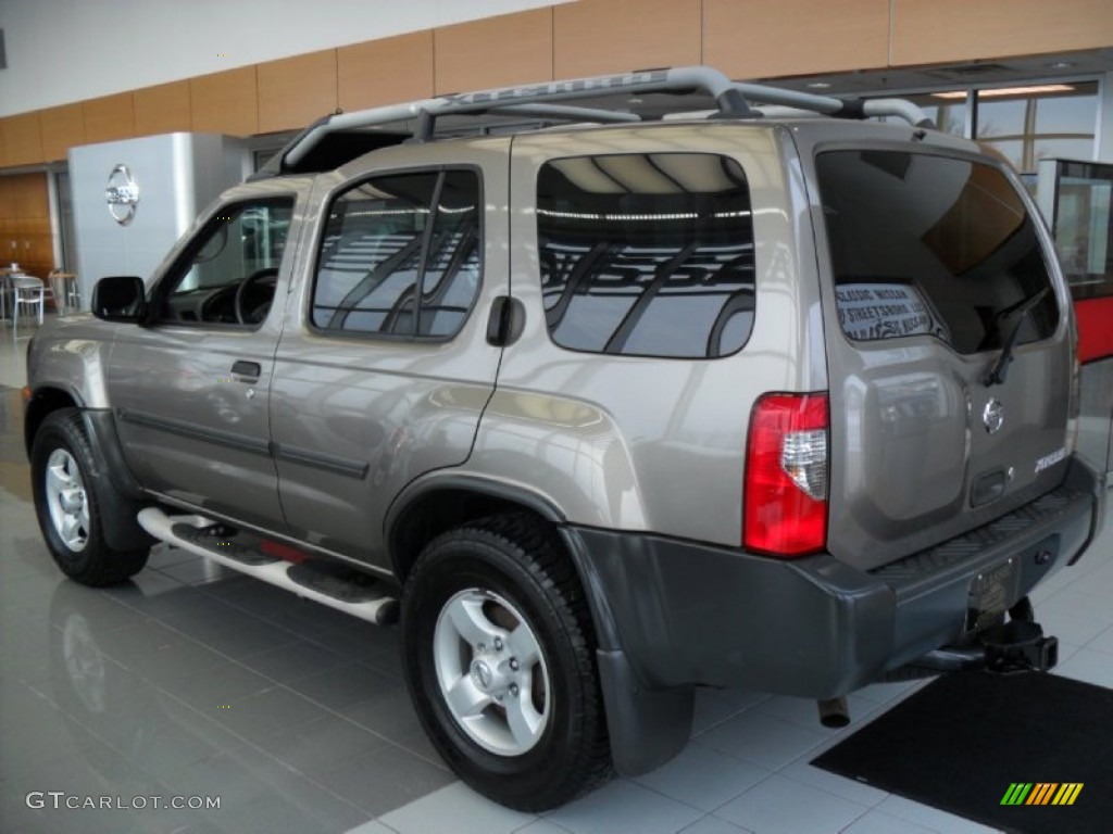 2004 Xterra XE 4x4 - Granite Metallic / Gray photo #2