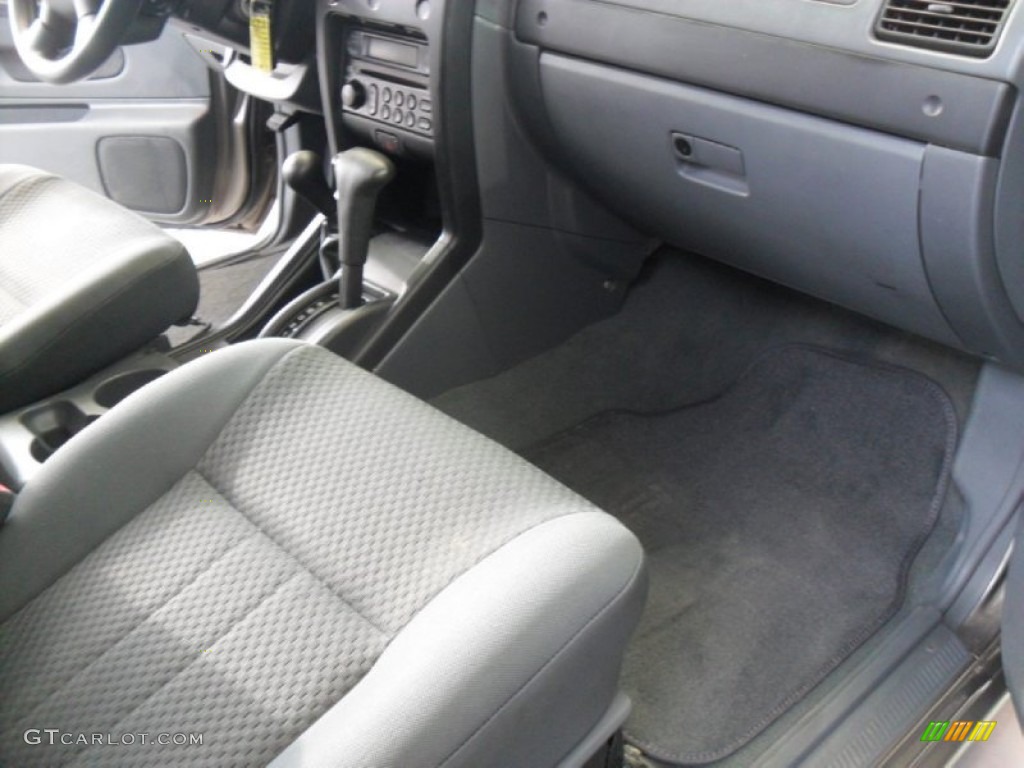 2004 Xterra XE 4x4 - Granite Metallic / Gray photo #15