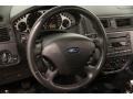 2005 Ford Focus Charcoal/Charcoal Interior Steering Wheel Photo