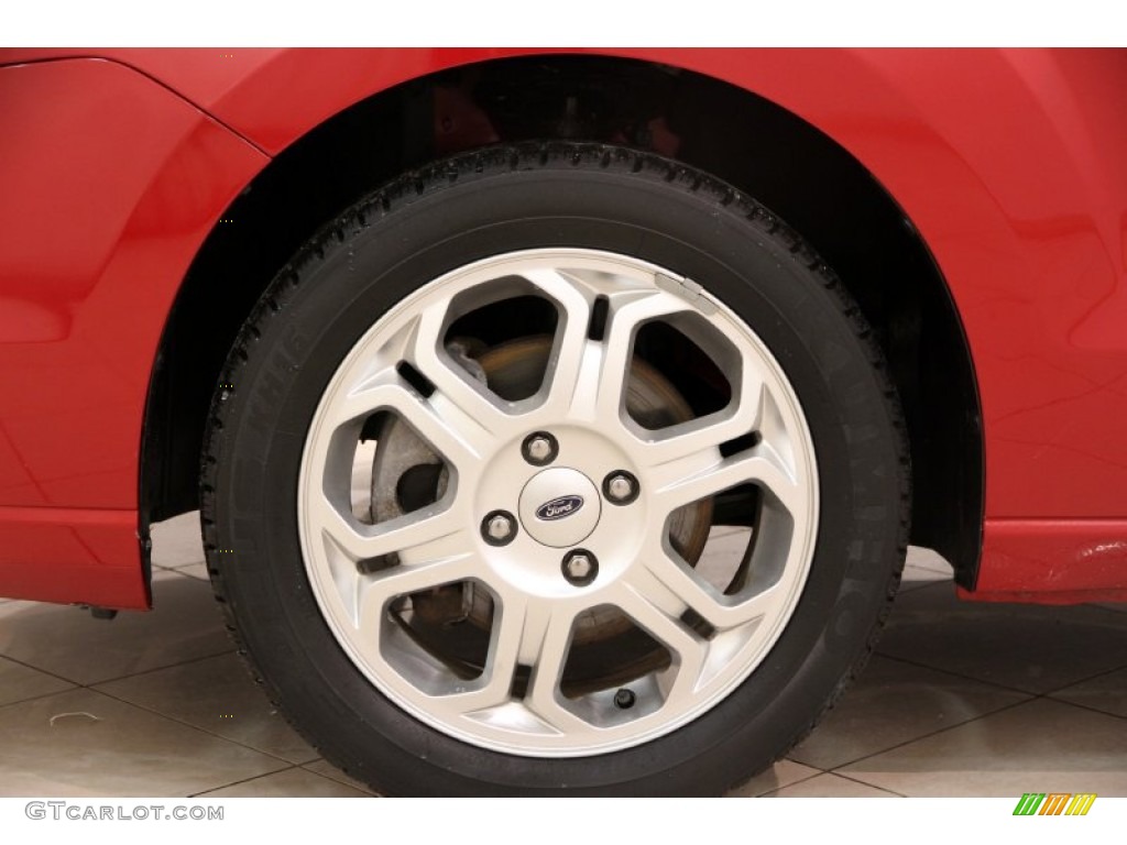 2010 Ford Focus SE Coupe Wheel Photos